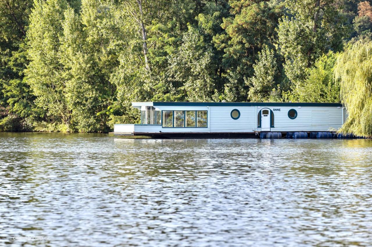 Houseboat - Best Place In Praha Bagian luar foto