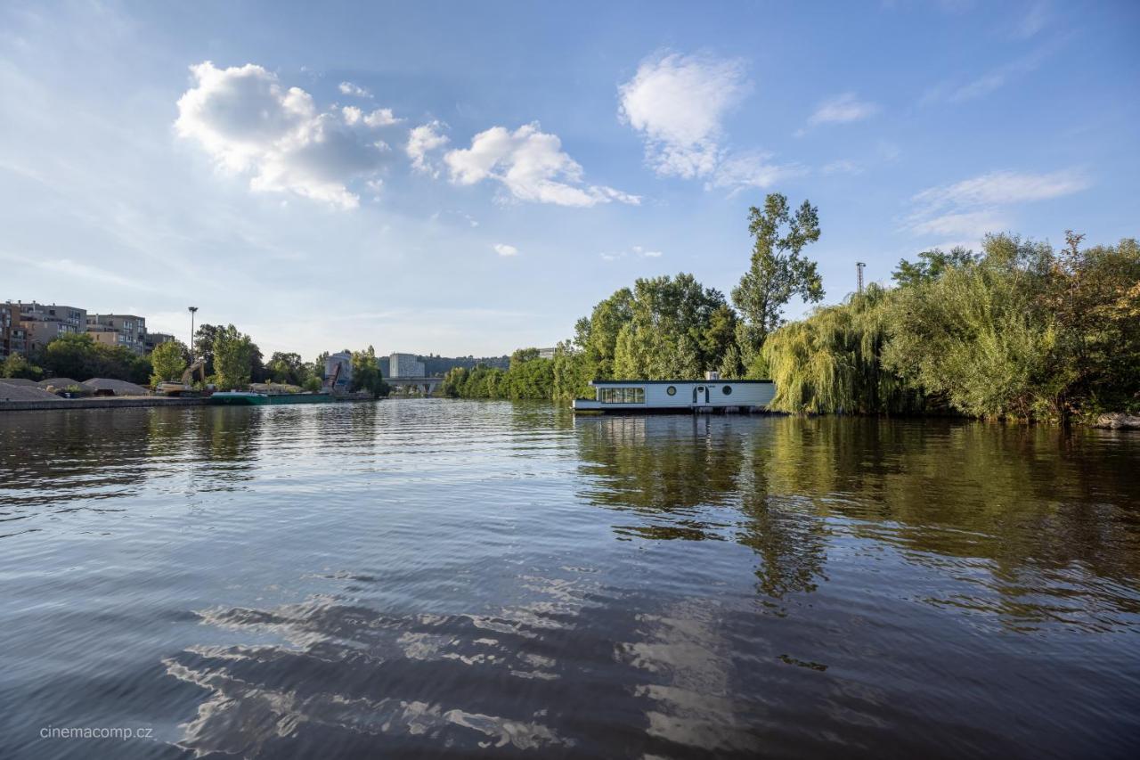 Houseboat - Best Place In Praha Bagian luar foto