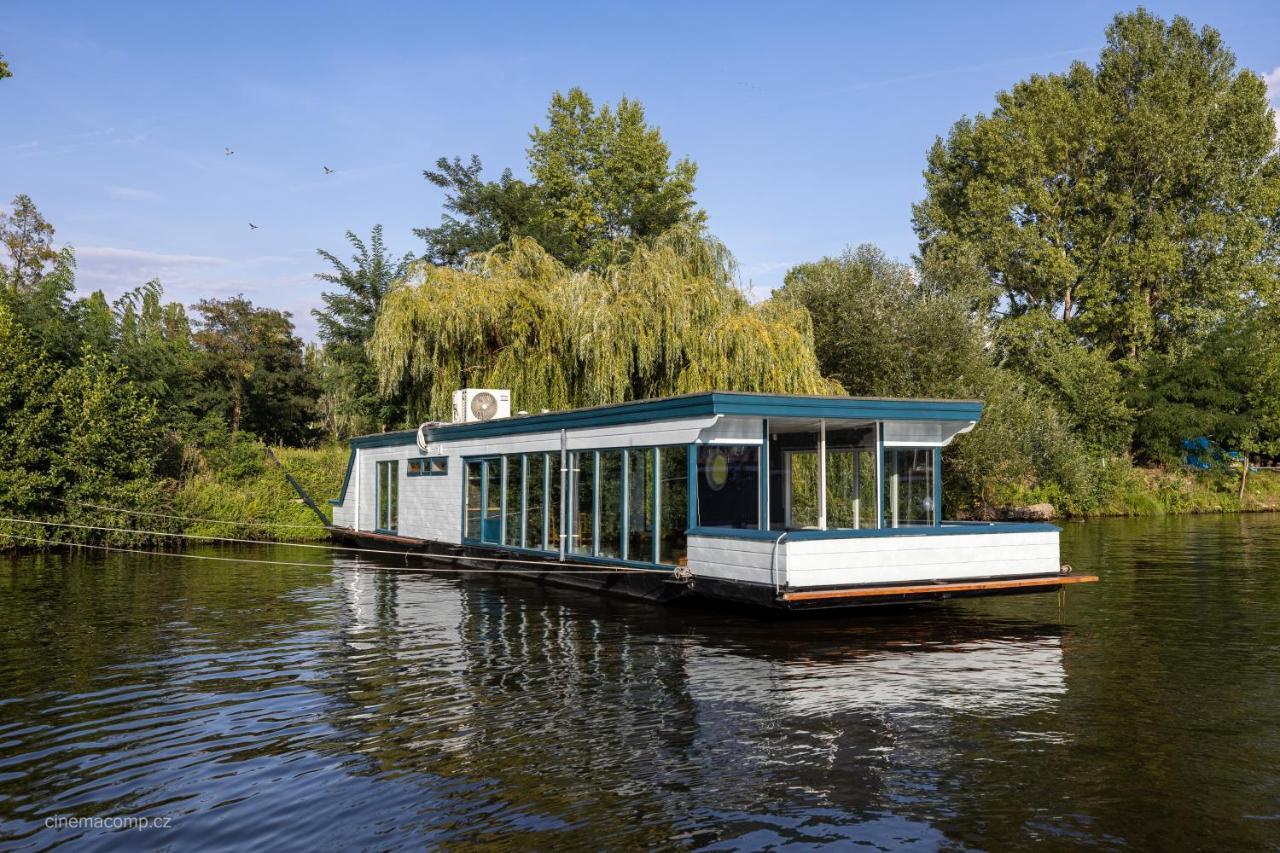 Houseboat - Best Place In Praha Bagian luar foto